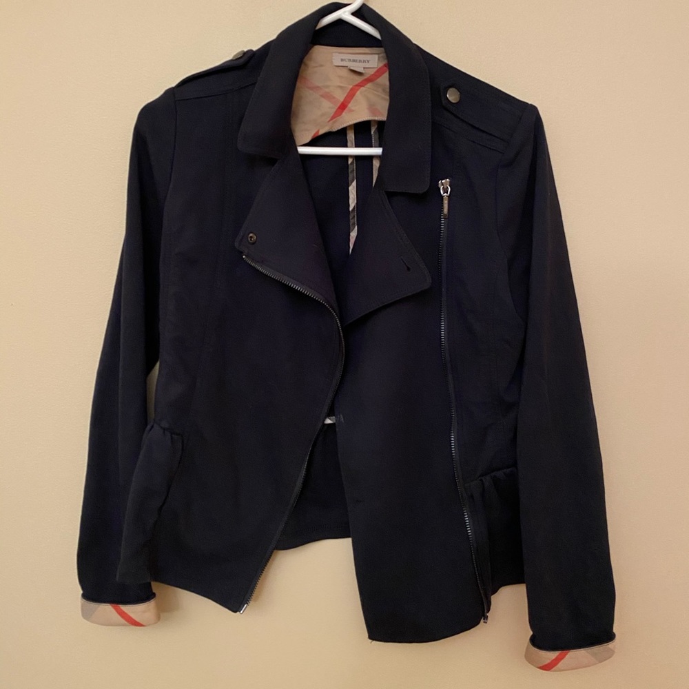 Women’s Burberry top